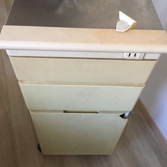 スチール収納三段