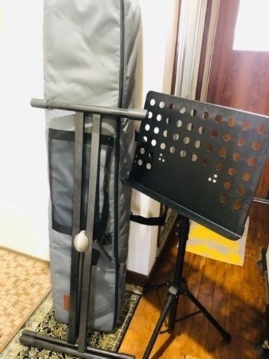 Privia キーボード、ピアノ椅子　スタンド　譜面台　７点セット