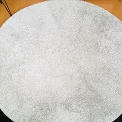 グレーのシンプルなラグ