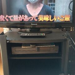 中古テレビ　テレビ台+Victor VHSデッキ付の画像