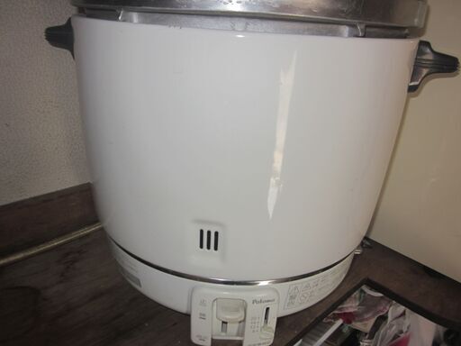 パロマの業務用炊飯器