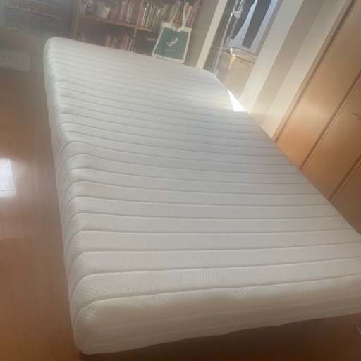 セミダブルベッド