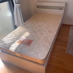 シングルベッド＋マットレス無料の画像