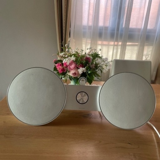 BANG \u0026 OLFUSEN スピーカーBeoSound 8