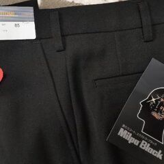 未使用品　美品　学生服の黒　冬用ズボンの画像