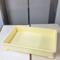 きれいなプラスチック箱