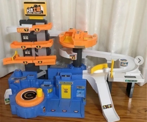 お値下げ⭐︎タカラトミー メカアクション自動車工場