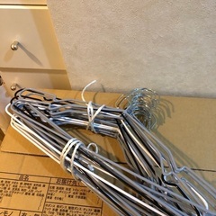 針金ハンガー　20本くらいの画像