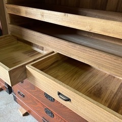 欅の着物タンスの画像