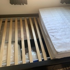 セミダブルベッド＋マットレスの画像
