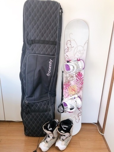 スノーボード135cm、靴23cm、キャスター付ケース