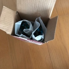 【新品未使用】トランシーバー 無線機 免許不要 特定小電力 タイプ 携帯型 簡単操作 緊急対応 ホリデーギフトに最適 2台セットの画像