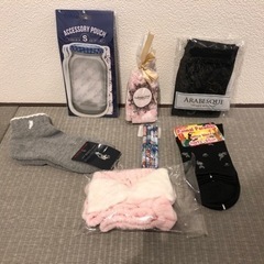 レディース商品詰め合わせ・ヘアバンド・タオルハンカチ・靴下・アク...