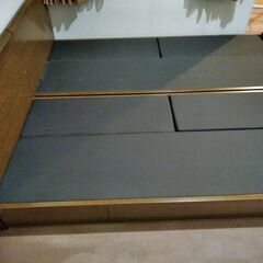 ベッドを差し上げます