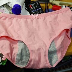 未開封　女性用月経ブリーフ　サイズ：３Ｌ　合計６枚　新品の90％以上ＯＦＦの画像