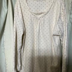 コート、カバン、トップスの画像