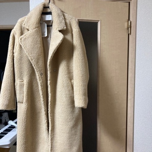 プードルファーのコート（ベージュ）