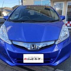 ☆誰でも車が買える自社ローン専門店☆ 安心の12ヶ月保証　距離無制限　　自社ローン中古車販売 　カーメル　平成23年式　ホンダ　フィットハイブリッド　ハイブリッド車なので燃費もとてもよく静かな走りが出来ます！の画像