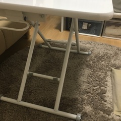 昇降式テーブルの画像