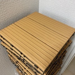 格安ウッドパネル　30cm×30cm 81枚　美品！