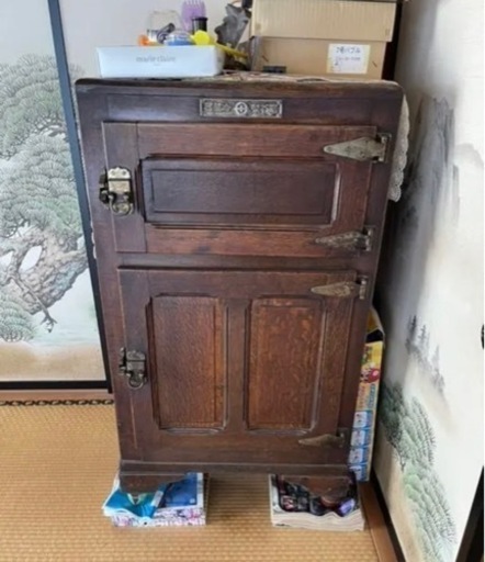 昔の冷蔵庫