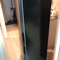 【2020年製】MAXZEN  JR160ML01GM  冷蔵庫 157L 大容量 2ドア 新生活  単身  一人暮らし おしゃれ 黒  の画像