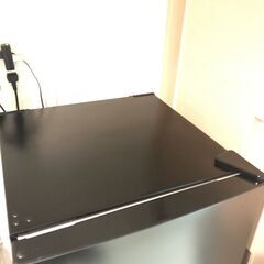 【2020年製】MAXZEN  JR160ML01GM  冷蔵庫 157L 大容量 2ドア 新生活  単身  一人暮らし おしゃれ 黒  の画像