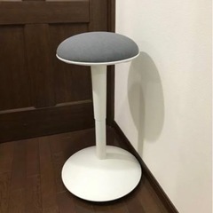 IKEA人気のスタンディングチェア
