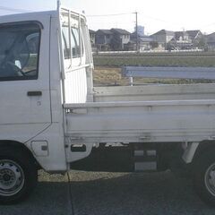 2001年式サンバートラック4WD　マニュアル車　処分価格で安くお譲りします。の画像