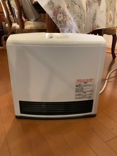 ガスファンヒーター