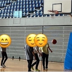 週休、3日の子供とアニマルセラピーの放課後等ディサービスの保育士の画像