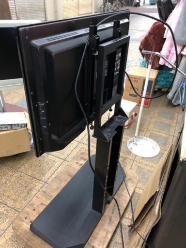 液晶テレビ　スタンド付き　Panasonic 32インチ
