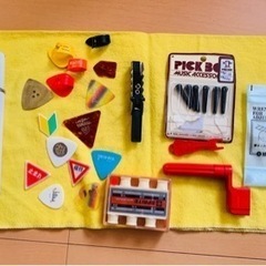 【値下しました】ヤマハギターとケースのセットの画像