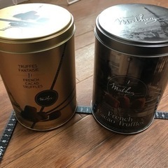 お菓子のアルミ缶箱