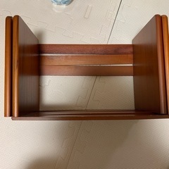 ブックスタンド　本　収納　整理