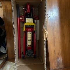 フロアジャッキ