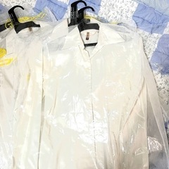 無料　クリーニング済　レディース白系ワイシャツ7枚まとめての画像
