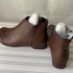 【未使用品】【配送・直接引渡OK】管理番号：D-62-1 　レディースフラットブーツぺったんこショートブーツノーヒールシューズの画像