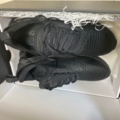 （値下げ）本物【新品】NIKE AIRMAX 270 27.5cmの画像