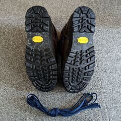 バッカス トレッキングシューズ モンベル 8-1/2の画像