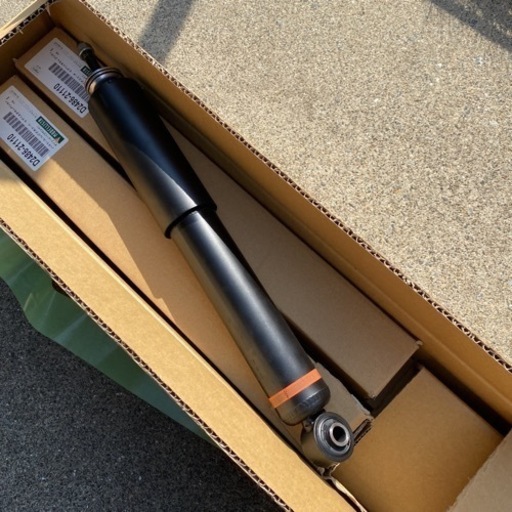 値下げました！200系ハイエース3型後期新車購入時についてきた純正ショック