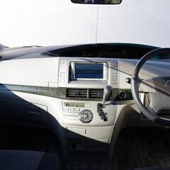 【オンライン商談OKの自社ローン】お買い得のエスティマ　保証人無しOK　最長３６回払いの画像