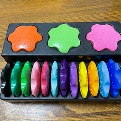 プリモモくれよん　知育玩具