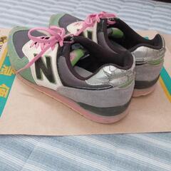 New Balance　スニーカー24.5の画像