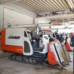 クボタ ARN452 コンバイン アワー862h 4条刈り ５２馬力