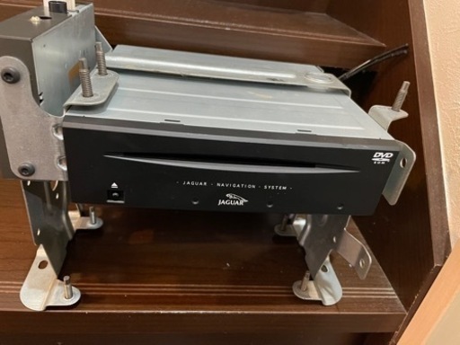 ジャガーxタイプ　純正ナビユニット　ナビロムユニット　テレビチューナー付き