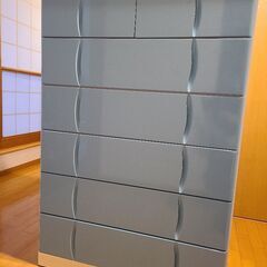 水色の収納タンス