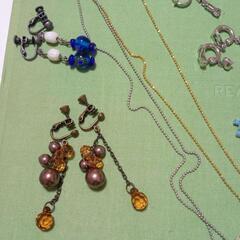 イヤリング　ネックレス　6点セットの画像