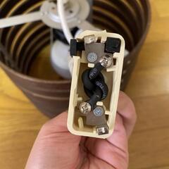 ブラウンの電気傘の画像
