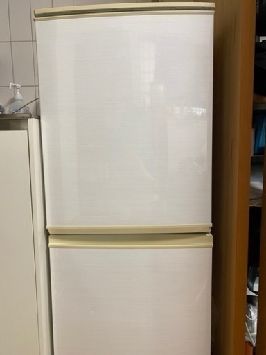2017年製造SHARP冷蔵庫　137L